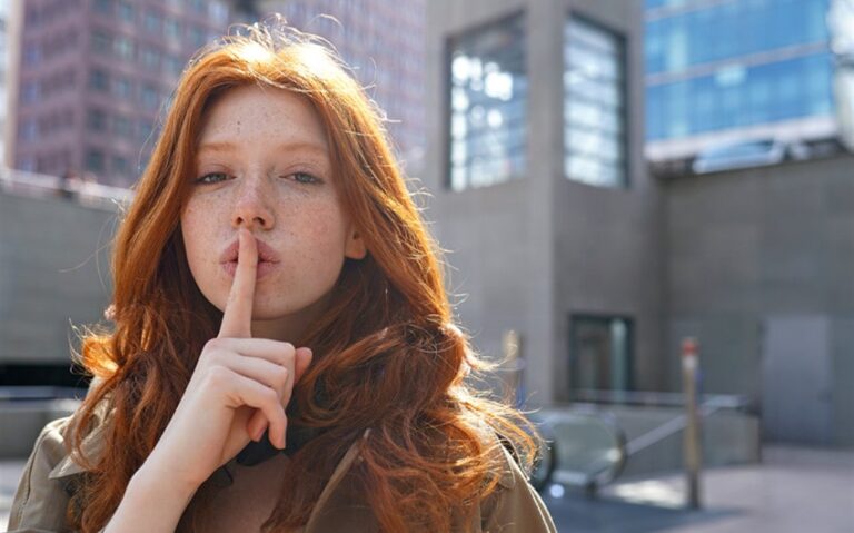 The Age of Noise: How to Think Critically in a World of Constant Content
