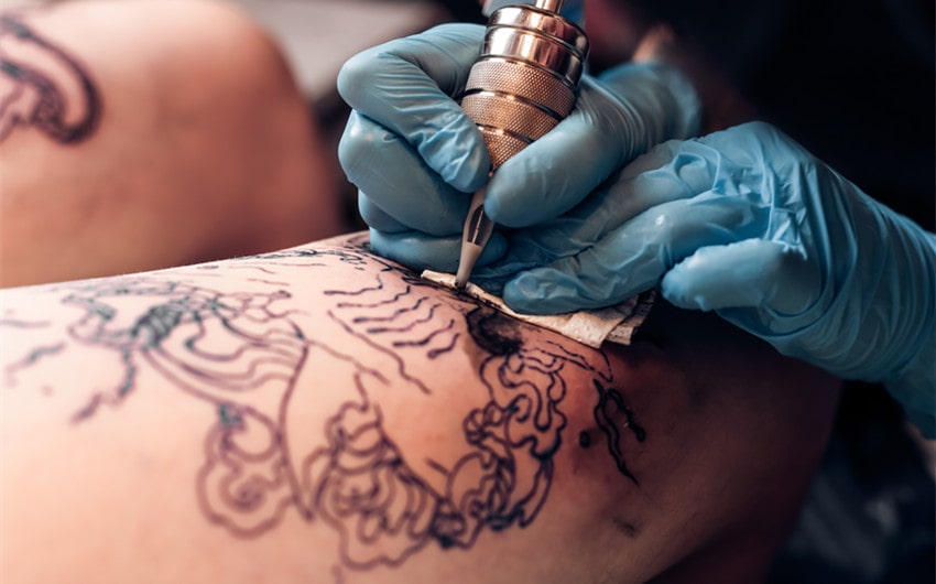 tattoo ideas for men on the leg