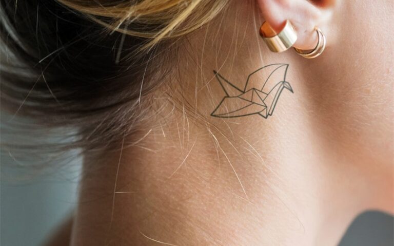 tattoo ideas for women neck