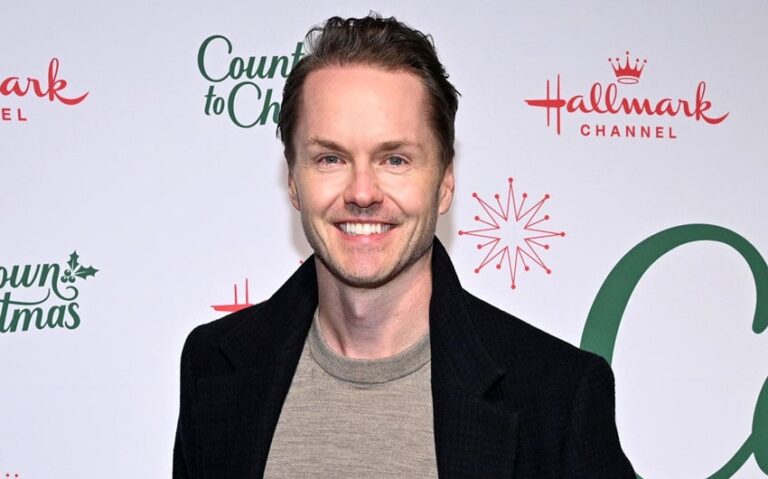 Paul Campbell Wife Lorie Metz: Their Two Weddings, Son Kingston, and Life Today