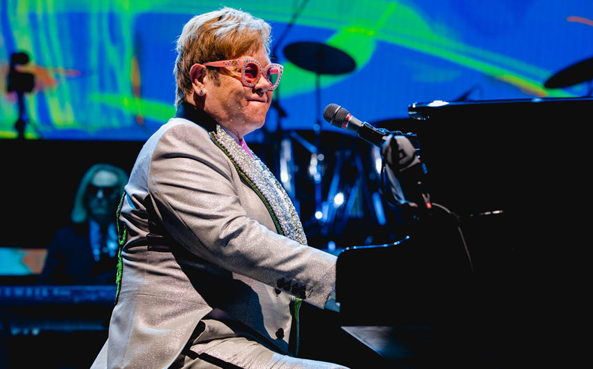 what is elton john's net worth